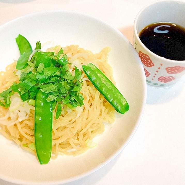 長ネギとパクチーの☆エスニック中華つけ麺